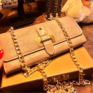 LOUIS VUITTON Authentic, Clutch, Bifold Wallet, Crossbody.